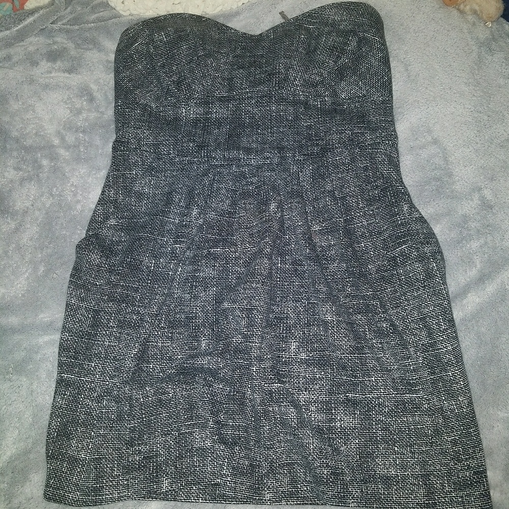 ❗️Sale❗️3 for 20❗️ Gray mini strapless dress